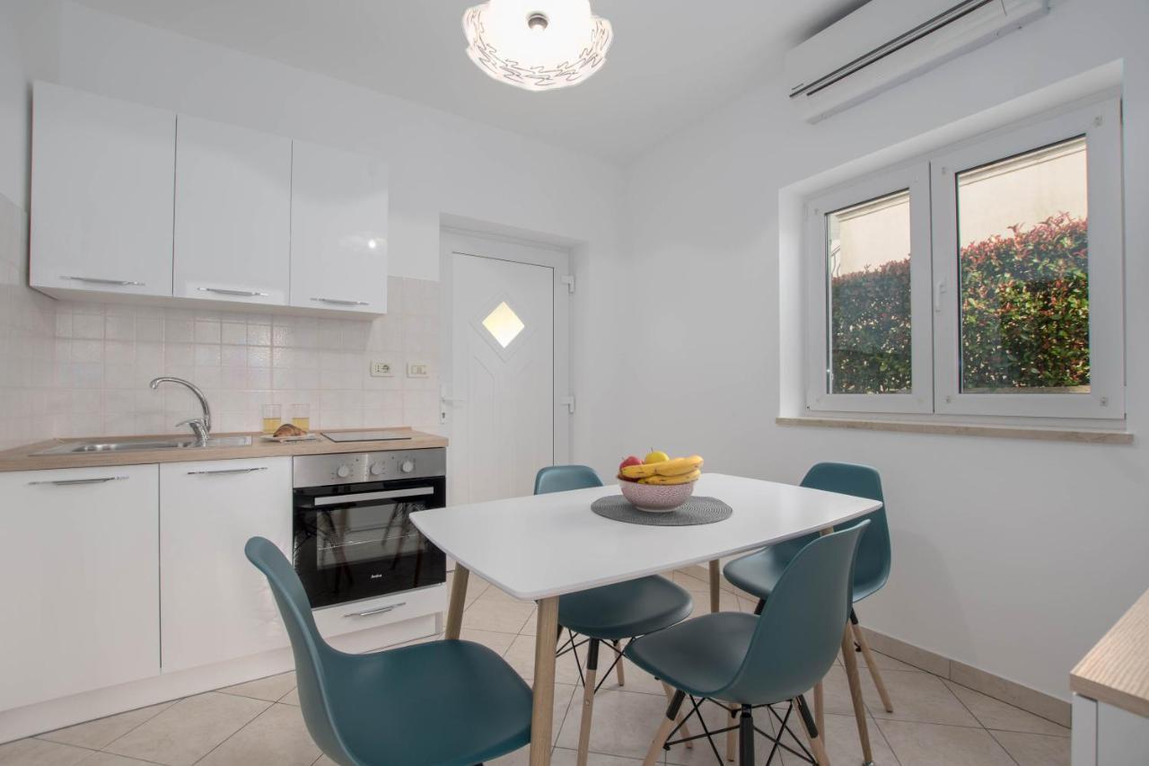 Apartment Lucija, Stinjan PUY 외부 사진